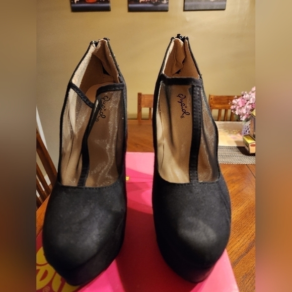 Qupid mesh and suede heels - Picture 1 of 6